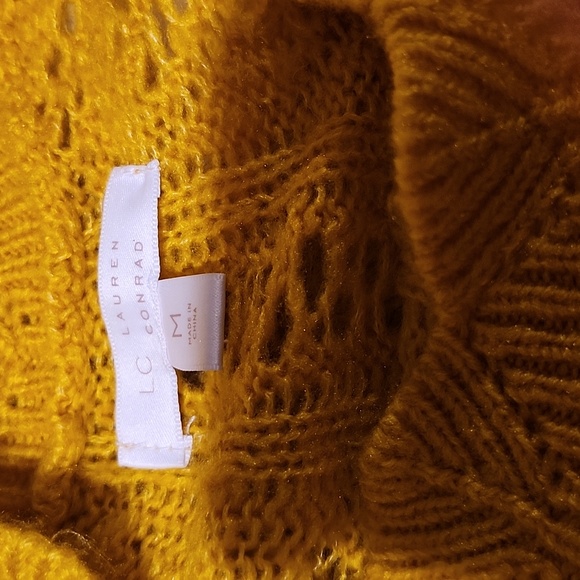 Sweater - Picture 2 of 3